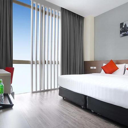 בנגקוק D Varee Xpress Makkasan Hotel מראה חיצוני תמונה